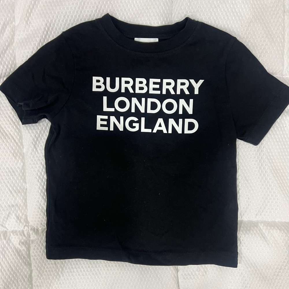 Authentic Burberry kids Black T-shirt 3Y BLE Burberry London England - Picture 2 of 4